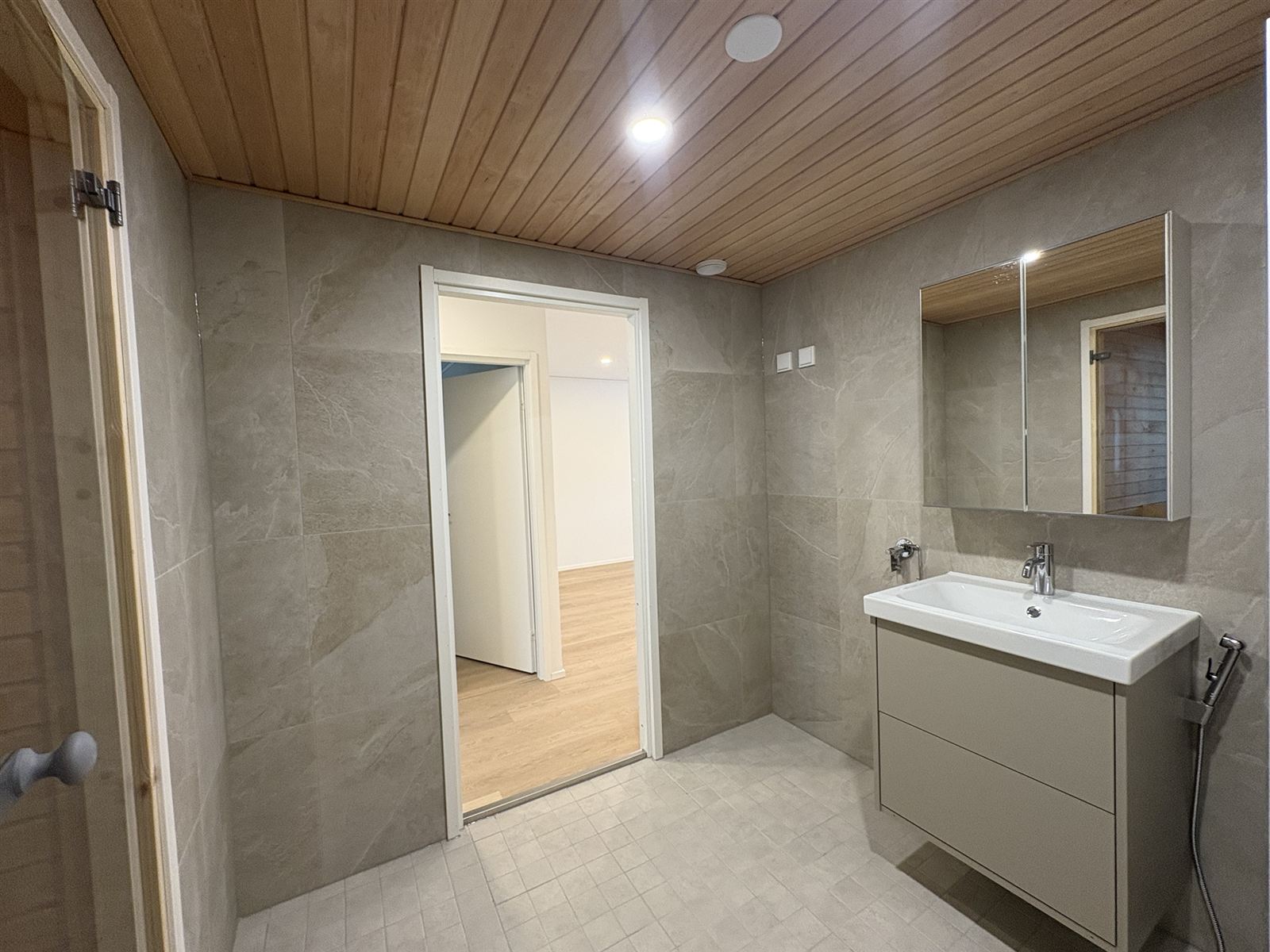 Kylpyhuoneremontti ja sauna